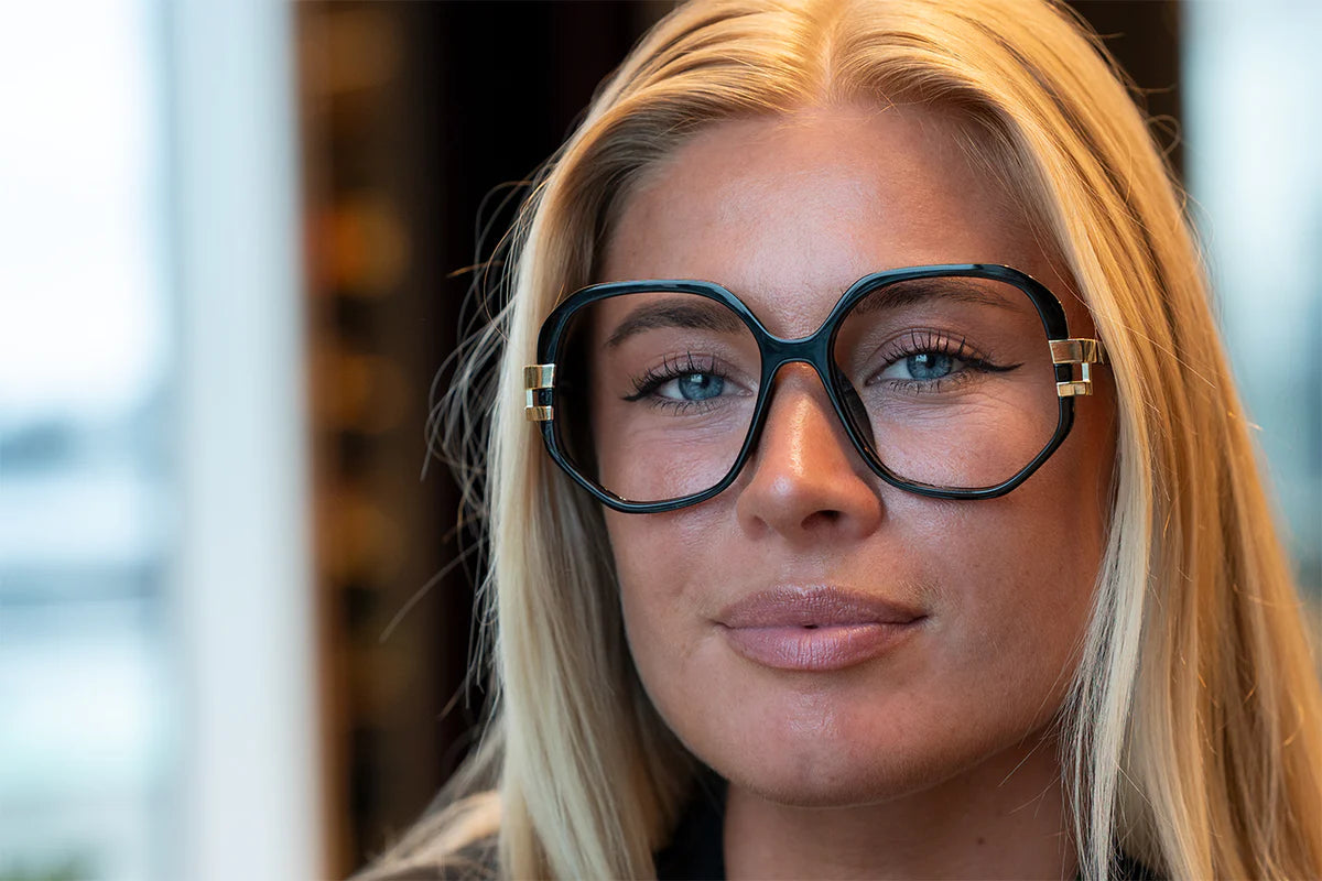 AMIE SOLID BLACK READING GLASSES