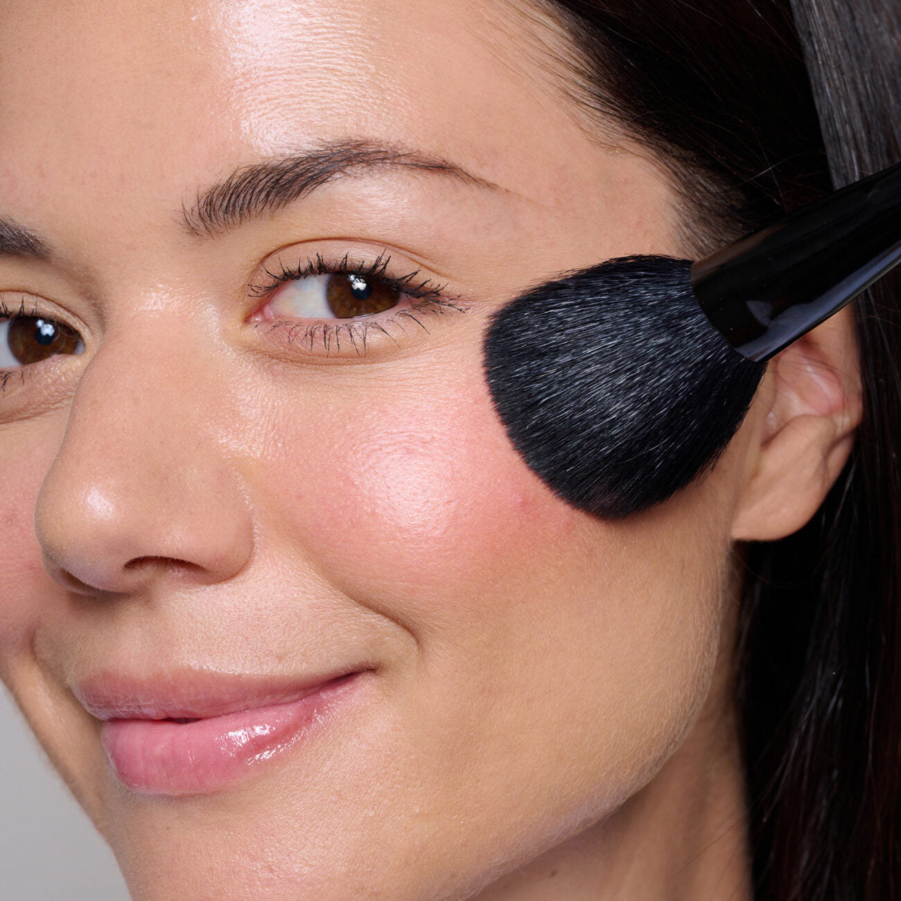 Mii Celestial Skin Shimmer - Coral Haze 03