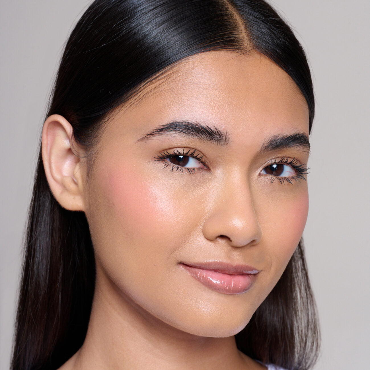 Mii Cheek Veil Liquid Blush - Paradise 04 Mid-toned rosy pink