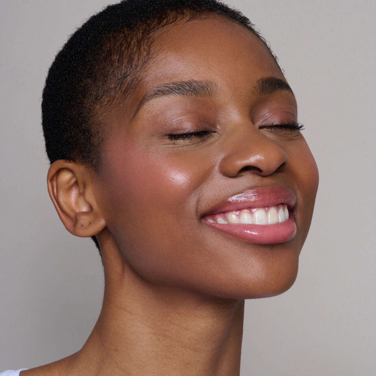 Mii Cheek Veil Liquid Blush - Radiance 03 Soft Warm Peach